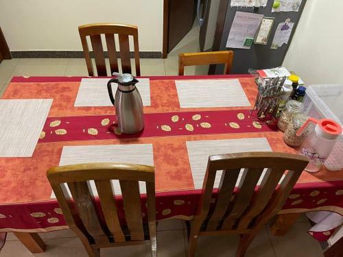 Spacious Private Room @themugabi's