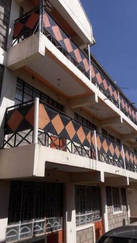 Welcome To 2 Bedroom Apartment With Free Parking.