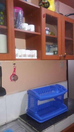 Welcome To 2 Bedroom Apartment With Free Parking.