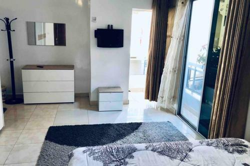 Spacious Modern Apartment Perfect For Long Stays