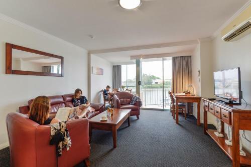 Burnett Riverside Motel