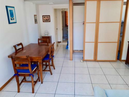 Apartamento S256 - Sirolo, Comodo Trilocale In Centro