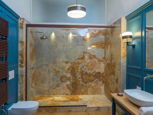 Three Bedroom Apartment