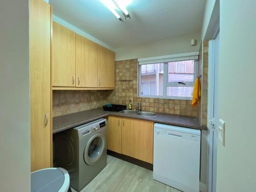 Waterfront Edge B5