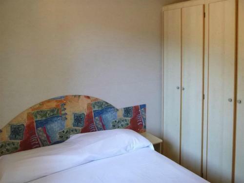 Cosy Mobile Home In Sorso With Shared Pool