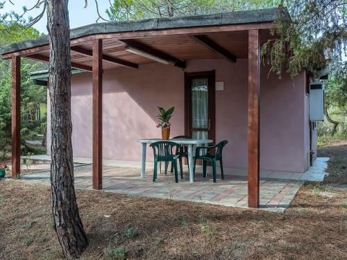 Snug Mobile Home In Sorso With Shared Pool