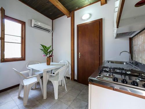 Amazing Mobile Home In Sorso With Shared Pool