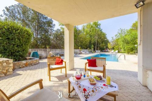 Apartamento Appartamento In Casale Con Piscina A Spongano