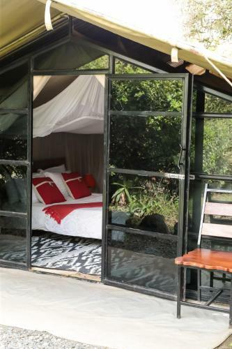 Hotel Punda Milias Nakuru Camp