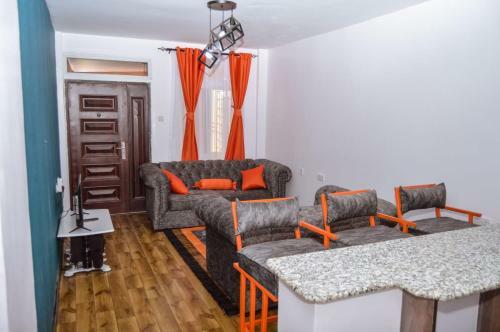 Jacky's Fully Furnished Apartments