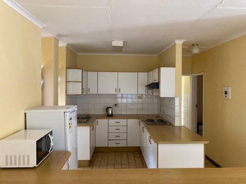 Hostal Ramblers Self Catering, Simple Accommodation, No Television, No Air Conditioning, No Swimming Pool
