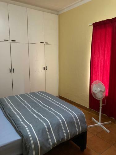 Hostal Ramblers Self Catering, Simple Accommodation, No Television, No Air Conditioning, No Swimming Pool