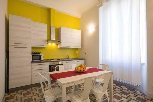 Hostal Piazza Paradiso Accommodation