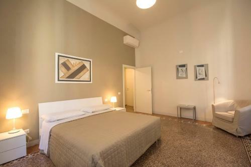 Hostal Piazza Paradiso Accommodation