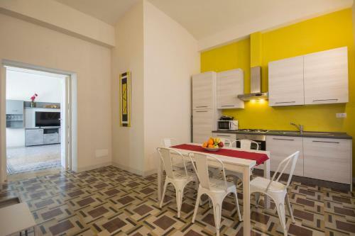 Hostal Piazza Paradiso Accommodation