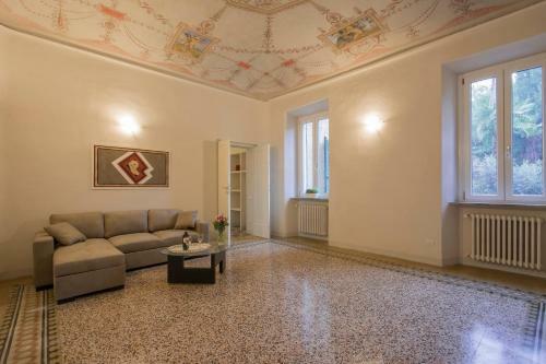 Hostal Piazza Paradiso Accommodation