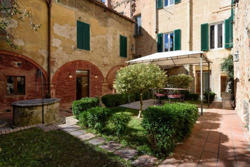 Hostal Piazza Paradiso Accommodation
