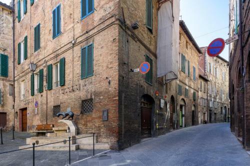 Hostal Piazza Paradiso Accommodation