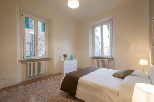 Hostal Piazza Paradiso Accommodation