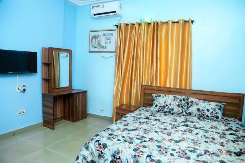 1m Apartments And Suites