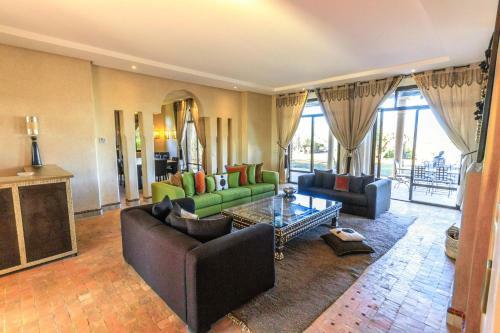 Villa 69 Samanah Golf Country Club