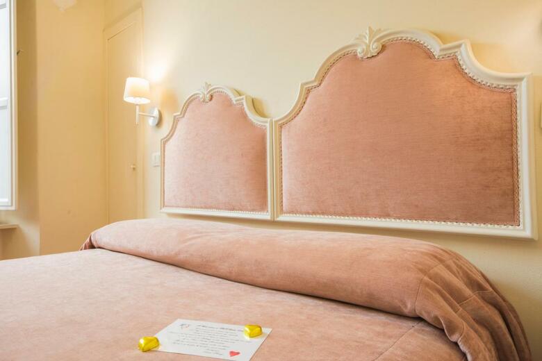 Hostal B&B Quattro Cantoni