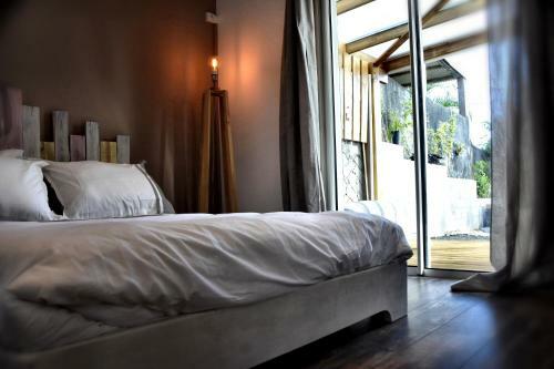 Chez Les Filles - Bungalodge