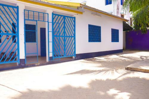 Hotel Cs Guest House And Apartment