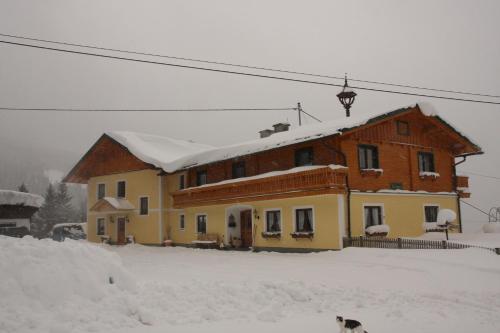 Hostal Apparthaus Taxegger