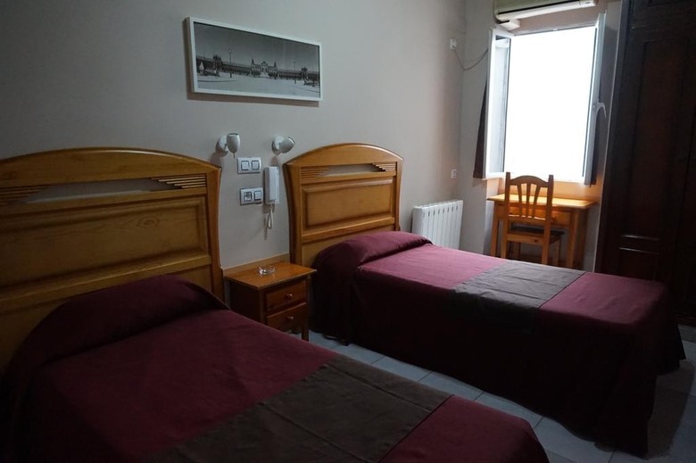 Hostal Alamare