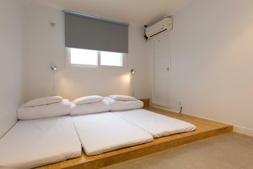 Hi 5 Hostel