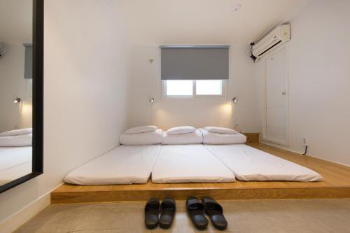 Hi 5 Hostel