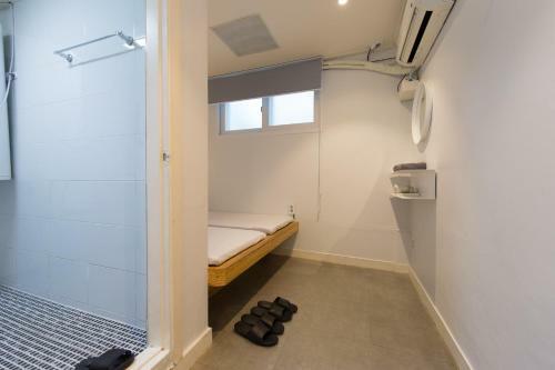 Hi 5 Hostel