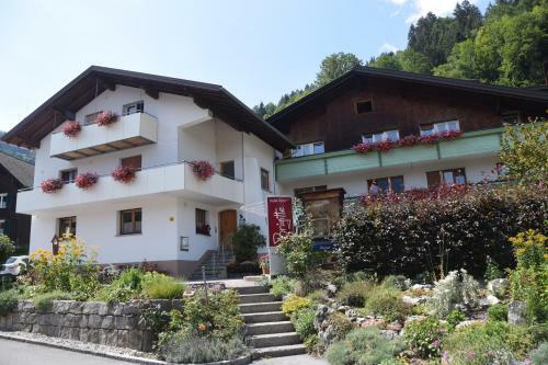 Hostal Hotel Garni Brigitte