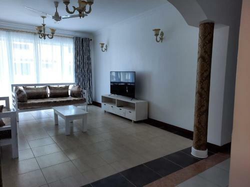 Stay.plus Queen's Royal Apartments Nyali