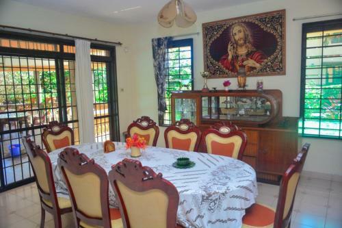 The Creek Villa