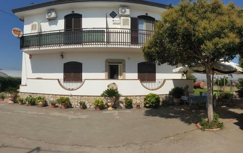 La Casa Delle Bambole Vicino Al Lago E Al Mare