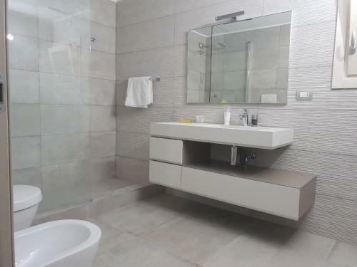 Sirmione Park View Luxury Apartments