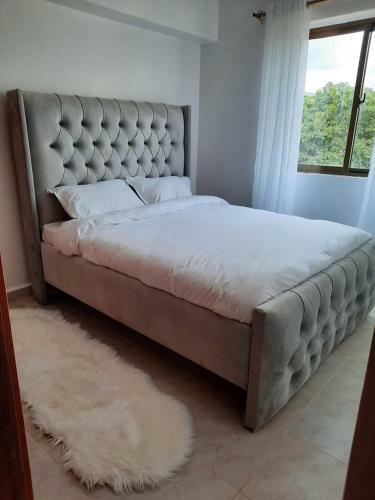 Modern, Minimalistic Apartment Close To Two Rivers Mall