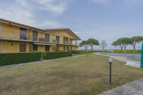 Mosaici Sunrise - Lake Front Apartment With Beautiful View
