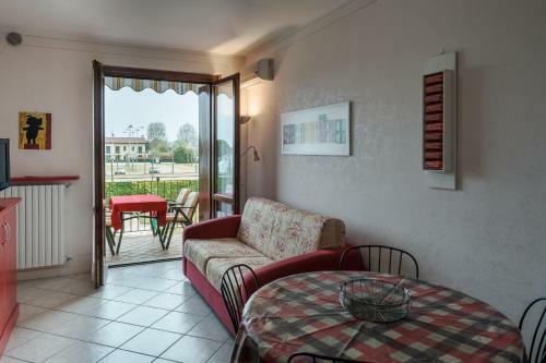 Mosaici Sunrise - Lake Front Apartment With Beautiful View