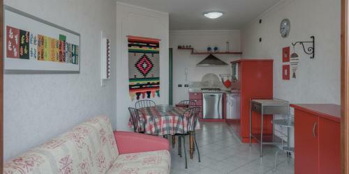 Mosaici Sunrise - Lake Front Apartment With Beautiful View