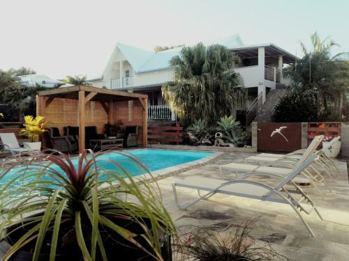 Apartamento Le Colonial, T4 � 5 Mn Aeroport Dans Villa de Standing