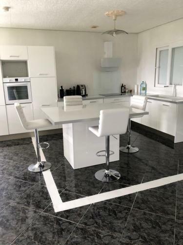 Villa Cool Home