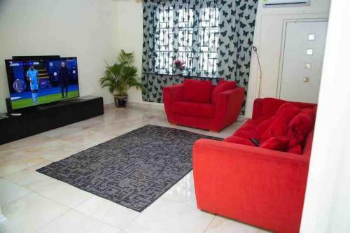 Villa An Executive House With Swimming Pool