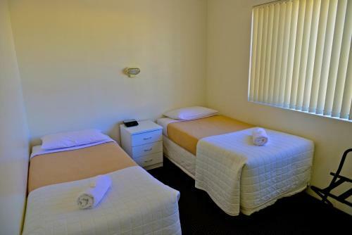 Beach House Holiday Apartments