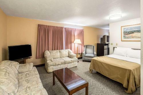 Super 8 Motel - Moses Lake