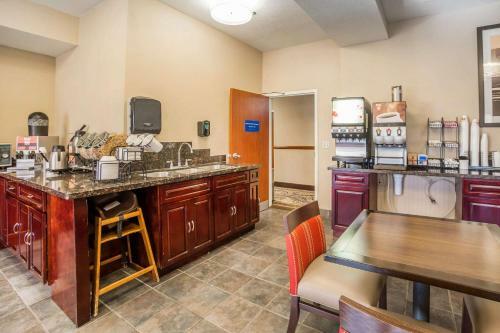 Hotel Comfort Inn & Suites North Woods Cross