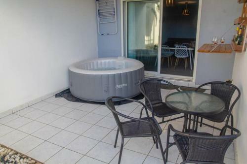 Apartamento Le Frangipanier : T3 Avec Jacuzzi