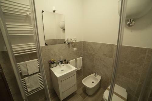 Hostal Residence Villa Tota